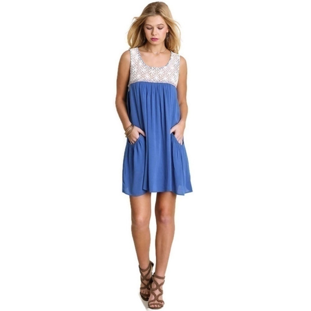 Umgee Lace Cream & Blue boho stye short dress with pockets - Picture 2 of 10
